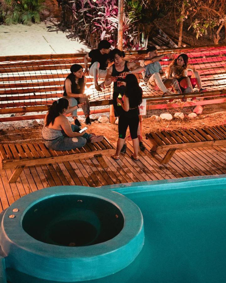 El Zoo Hostel, Bar & Pool Palomino Esterno foto